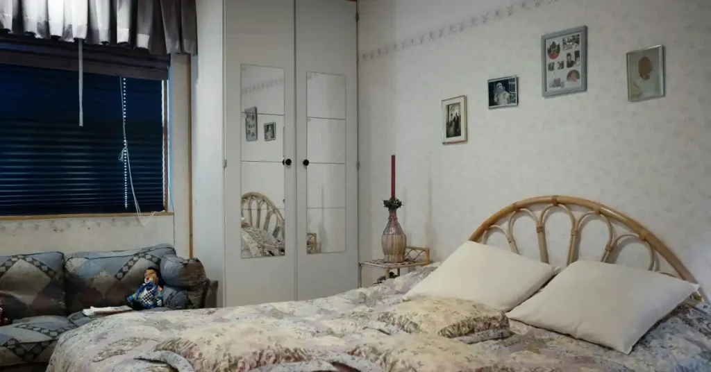 english cottage bedroom ideas